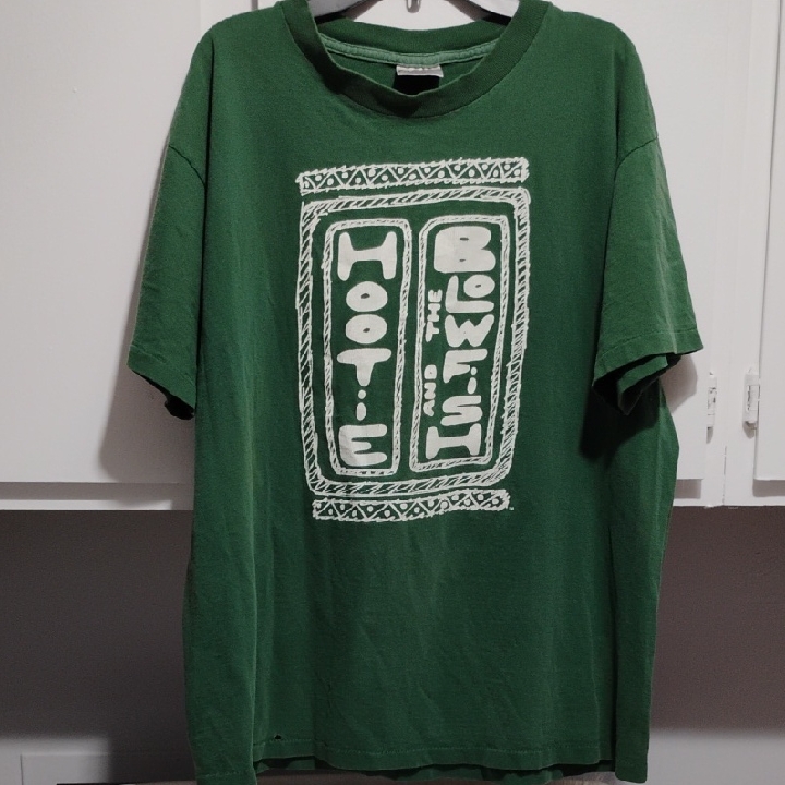 (X-65) Rare! Hootie & The Blowfish 90's Cause They Don't Look Like You T-Shirt